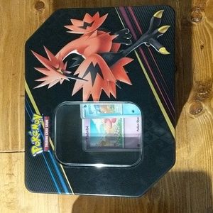 Pokemon Bulk Cards in Collectors Tin